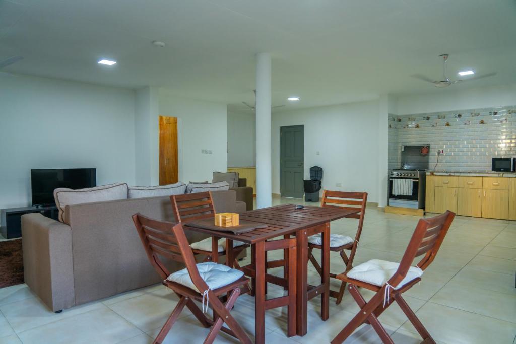 Фамилна стая със самостоятелна баня в E&E Self Catering